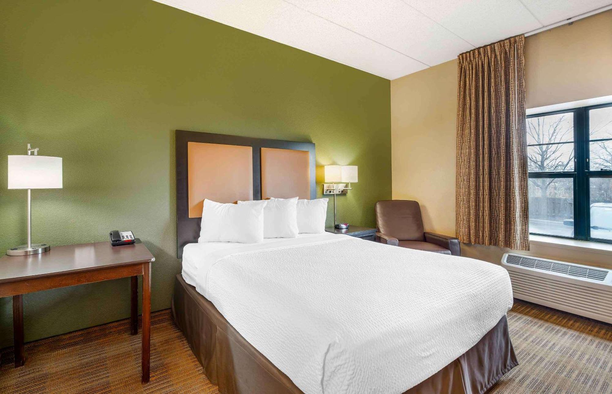 Extended Stay America Select Suites - Chicago - Лайл Екстериор снимка